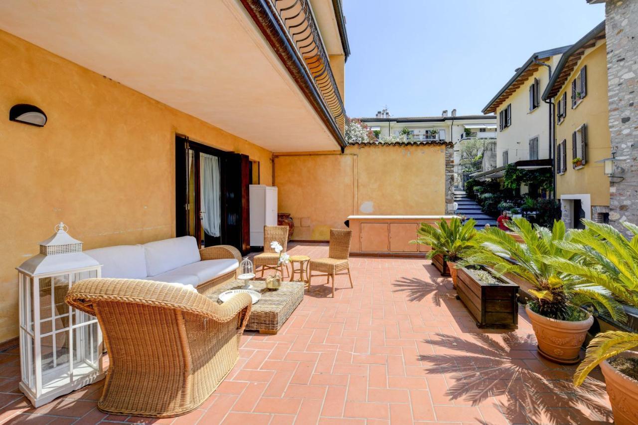 Prestige Rooms Sirmione Exteriör bild